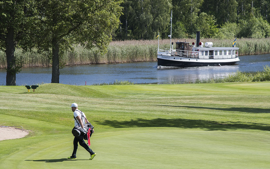 Ställ upp som Golfvärd